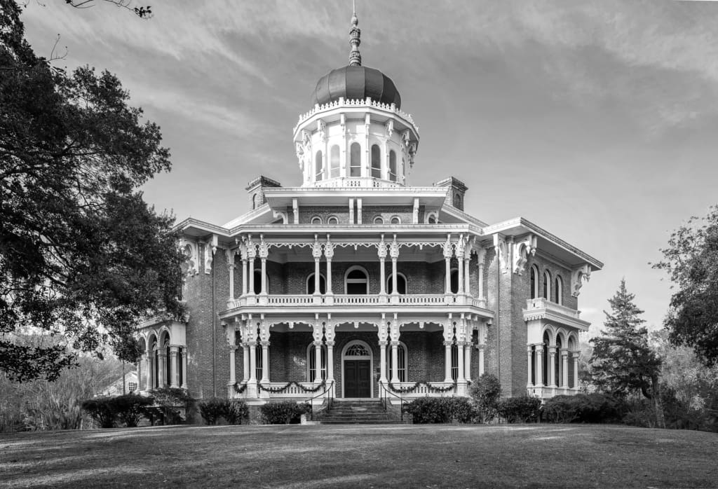 Longwood Mansion, Natchez, Mississippi - Haunted and Historical Architecture - Exterior Photo