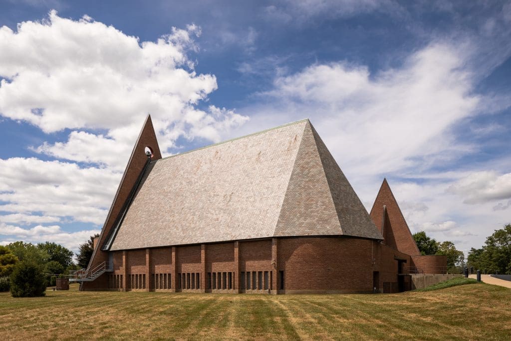 First Baptist Church - Columbus, Indiana Architecture - Architect Harry Weese