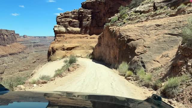 Shafer Trail at Canyonlands in Utah. #4x4offroad #canyonlands #shafertrail #utah